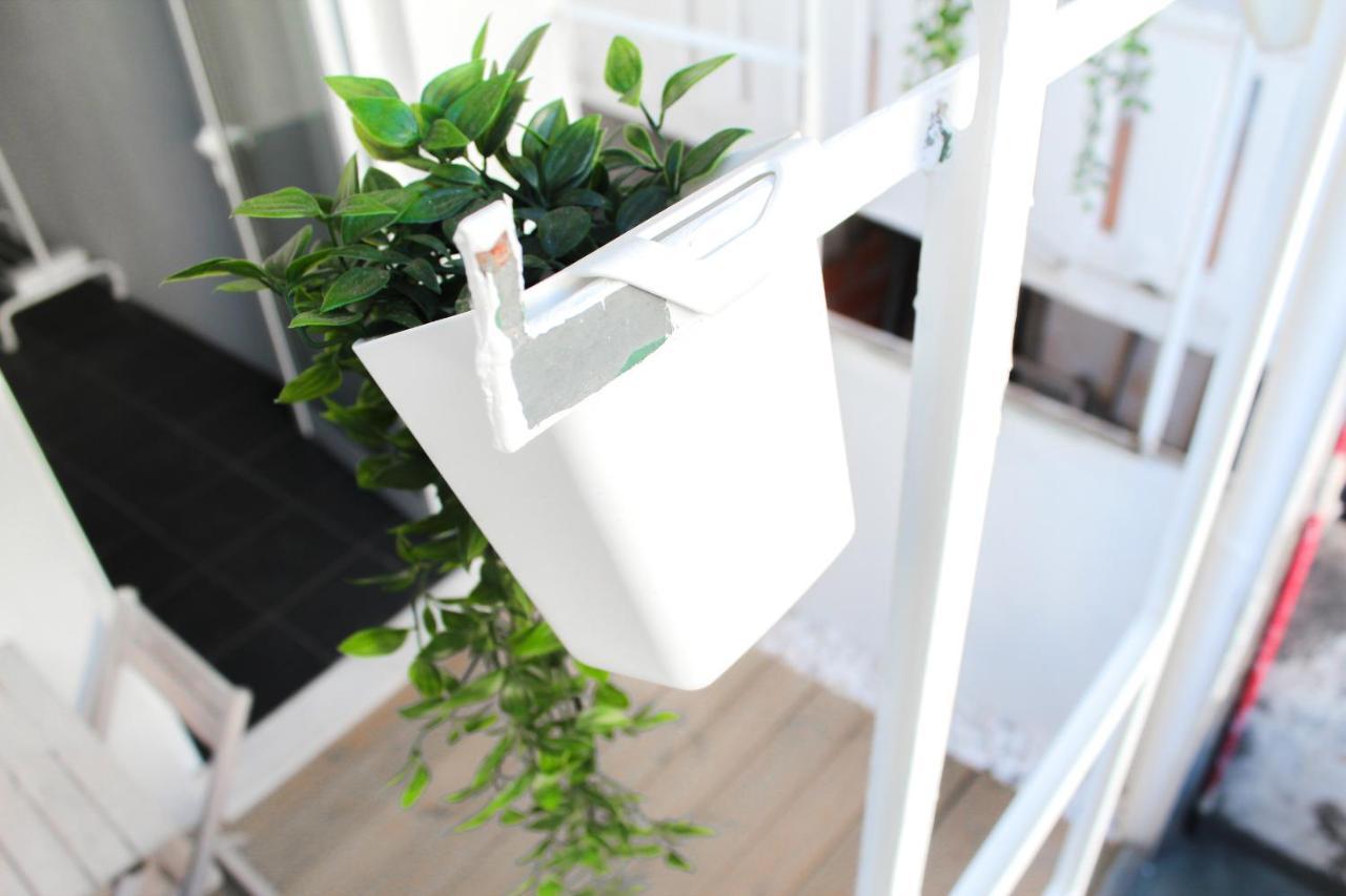 Atelier 3 Hostel Лоуле Екстериор снимка